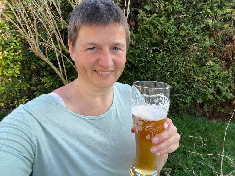 12 von 12 - 12 von 12 April 2025 - Danielle mit alkoholfreiem Weizen