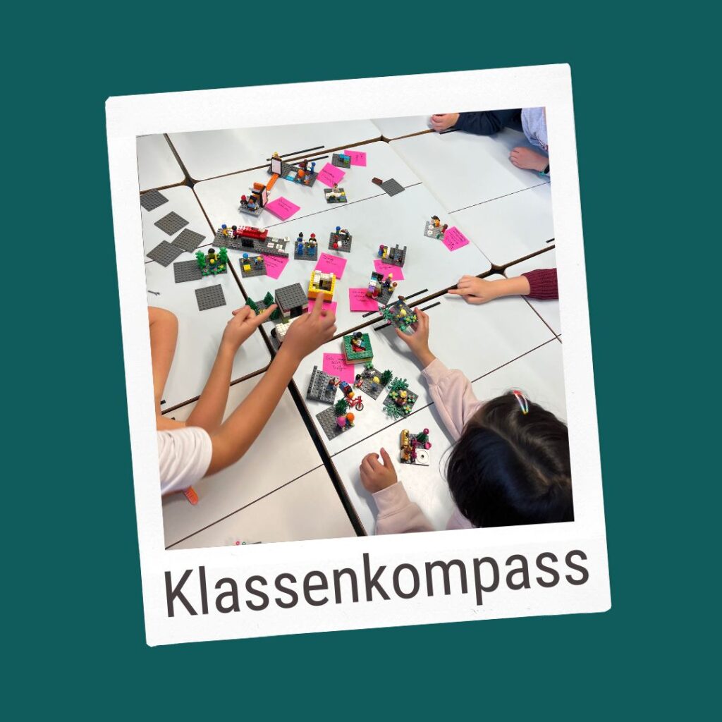 Key Visual - Klassenkompass - Kinderhände mit Lego® Serious Play®