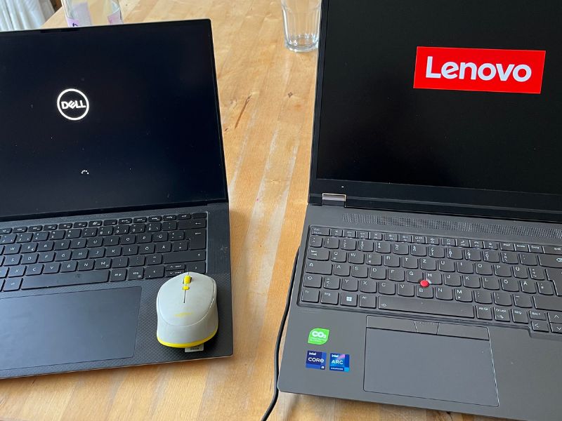 12 von 12 Oktober 2025 - 2 von 12 zwei Laptops