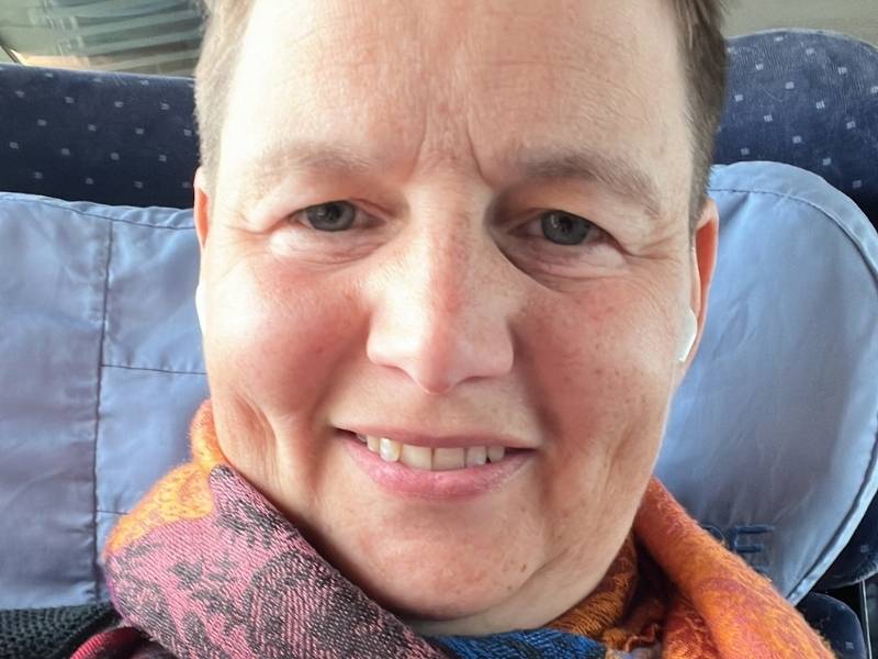 Danielle Berg im Zug