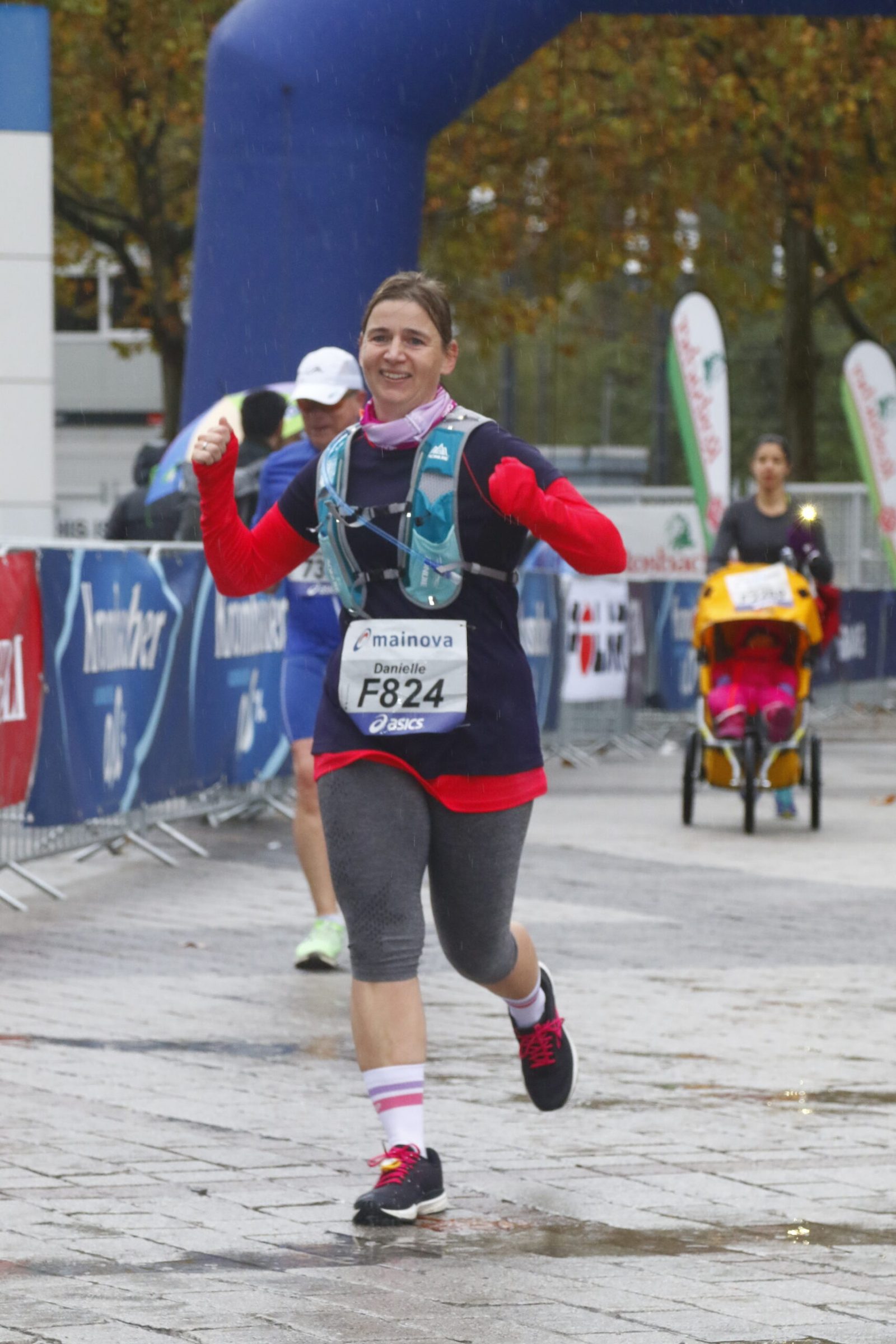 Frankfurt Marathon 2019 - kurz vorm Ziel bleibt mir kurz die Luft weg